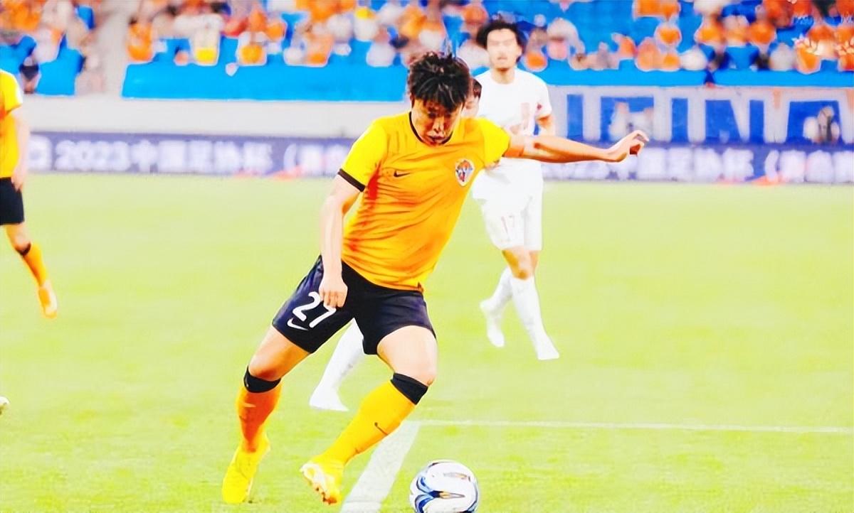 Kaiyun Sports-集结日全明星赛焦点战，上海海港官宣签约，引发热议，年轻球员得到机会的简单介绍